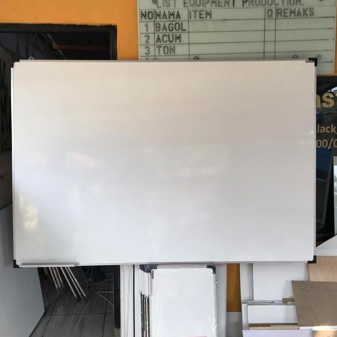 

Whiteboard Gantung 120X180