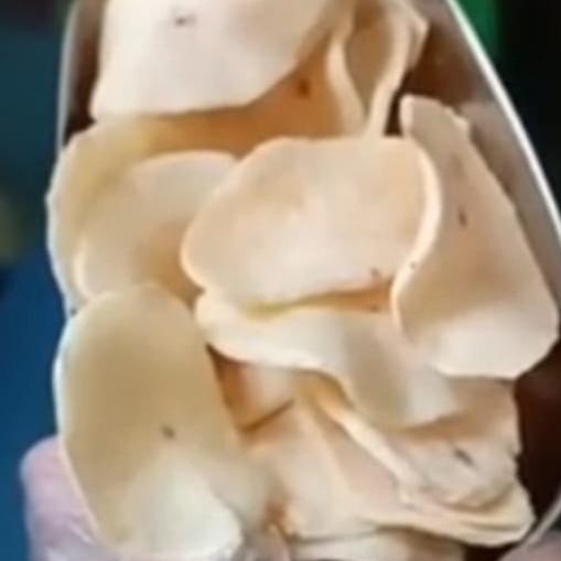 

Ccf Keripik Singkong 1 Kg Khas Manding Sumenep Madura Cemilan/ Makanan Ringan/Snack Rasa Bawang Dan Pedas Manis Enak Murah Gurih Renyah