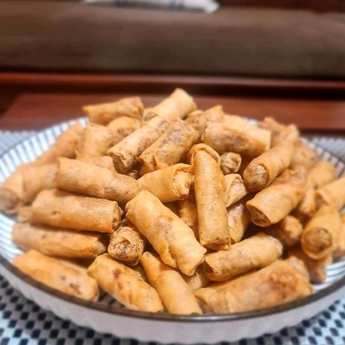 

GL SUMPIA UDANG ISTIMEWA KHAS CIREBON KEMASAN 500 GRAM & 1000 GRAM Cemilan Manis Snack