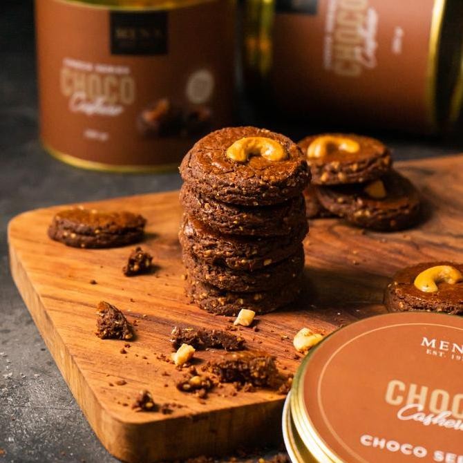 

Choco Cashew Cookies Large - Kue Kering Coklat Kacang Mena Cookies Stok Terbatas