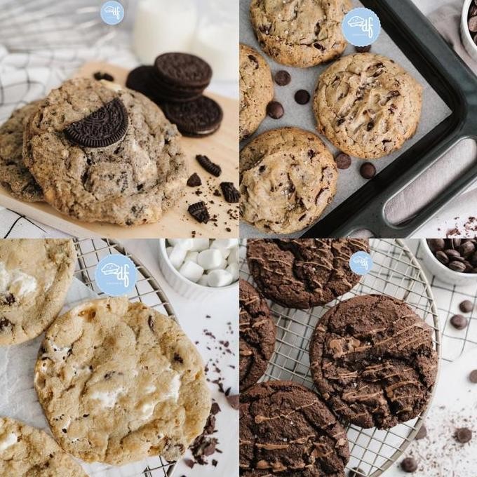 

Jumbo Soft Baked Cookies B - Kukis Besar Lembut Isi Cokelat Stok Terbatas