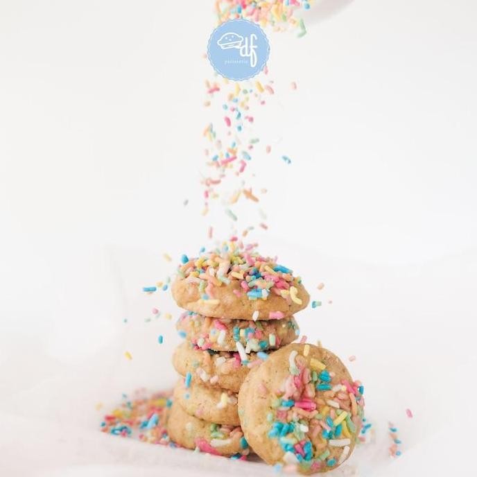 

Confetti Cookies Mini Crunchy - Snack Warna-warni Premium Stok Terbatas