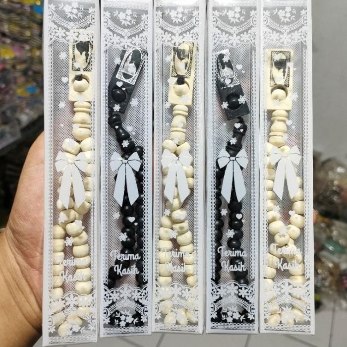 1 Pa 50 Pcs Souvenir Pernikahan Tasbih Kayu Mika Corak Souvenir Pernikahan Unik Souvenir Ultah Soven
