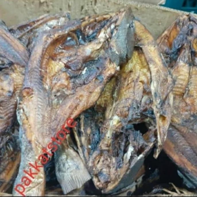 

Ikan Salai Baung (Baung Asap) Daging Mentah Kering 1kg LL