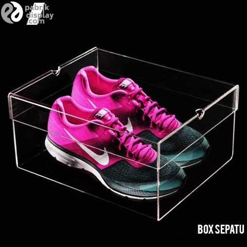 Kotak Sepatu / Box Sepatu / Display Sepatu Akrilik