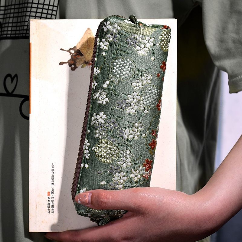 

Kotak Pensil Gaya Kreatif Kapasitas Besar Tas Alat Tulis Vintage Tas Penyimpanan