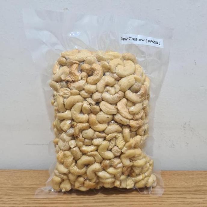 

JH8 Kacang Mente Mentah 1Kg ( Cashew / Mede / Mete ) Super Bersih