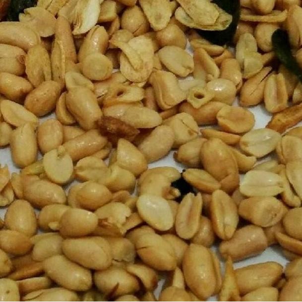 

JH8 1kg kacang bawang lokal kacang tanah kupas masak food snack makanan ringan cemilan Wijen
