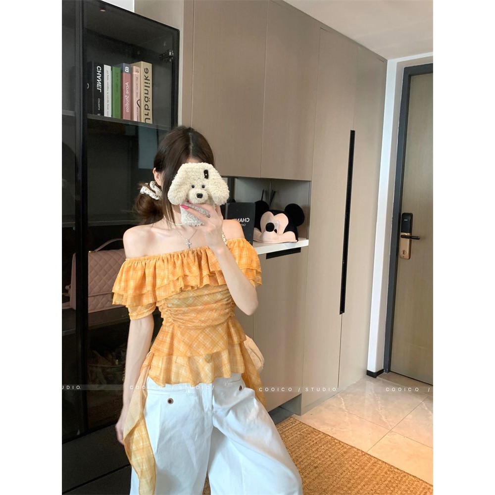 Atasan Wanita Off-Shoulder Motif Kotak-kotak Manis Imut Blus