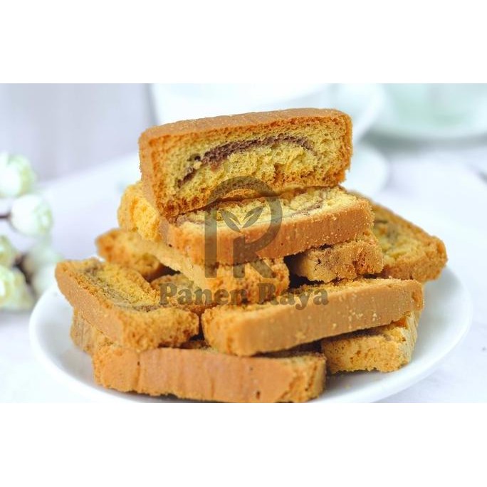 

Kue Bolu Kering Klemben Kotak PR Camilan Cemilan Siap Makan Snack