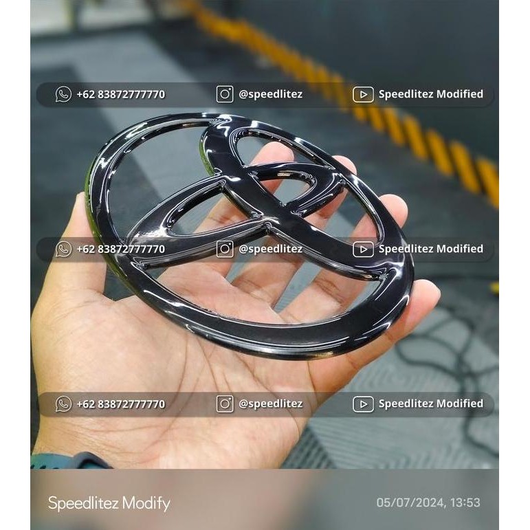 ready LOGO TOYOTA FORTUNER DEPAN BLACK CHROME - LOGO VRZ DEPAN BLACK CHROME