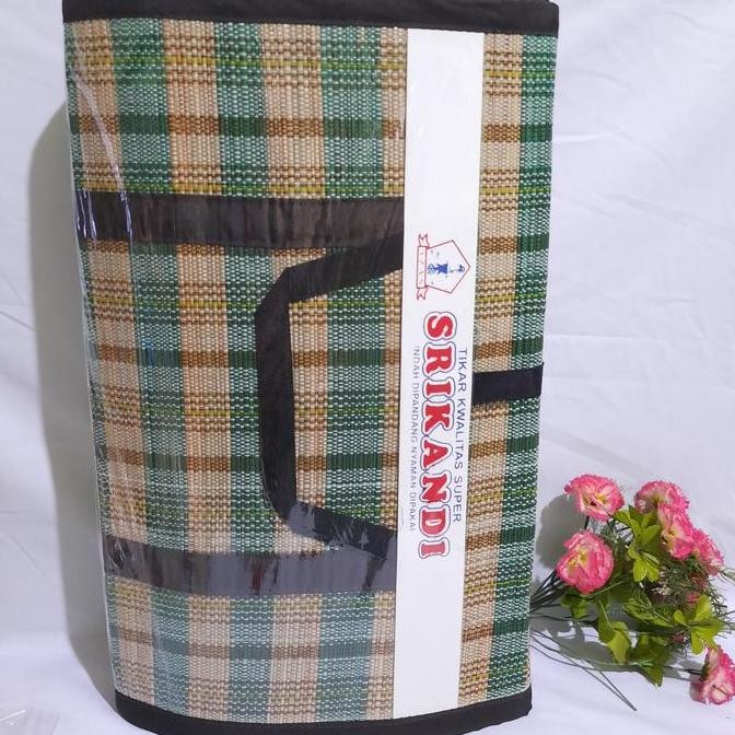 

Terlaris Tikar Lipat Ukuran 3 X 2 Meter Bahan Mendong Kwalitas Super Cocok Untuk Camping / Lesehan