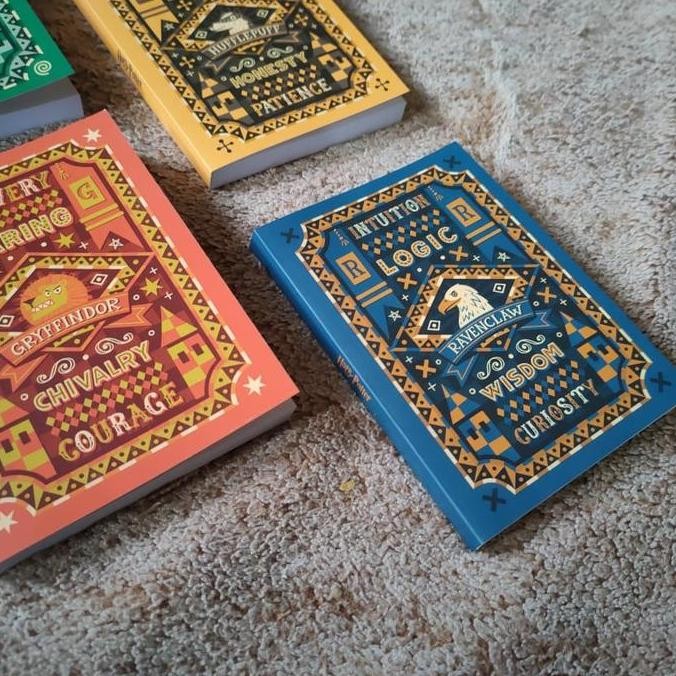 

Bundling 4 Buku Pocket Note Harry Potter Asrama Ukuran A6 Sampul Hardcover Books Co