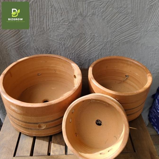 Liter Pendek Tanah Liat Gerabah (Isi 3 Pot) | Vas Anggrek Berlubang | Pot Terakota Silinder