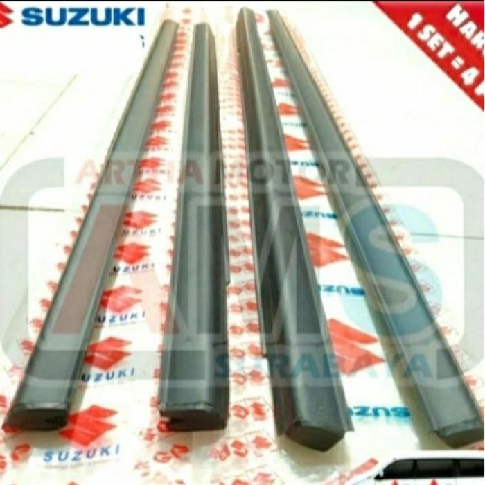 (Allthebest) pelipit kaca atau list pelipit kaca APV set depan belakang thn 2005 up