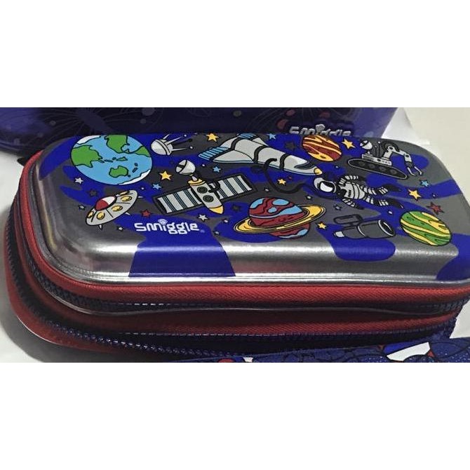 

Smiggle Space Silver Double Hardtop Pencil Case Kualitas Original