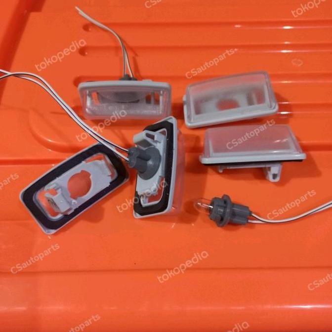 RUMAH LAMPU PLAT NOMOR BELAKANG AVANZA/XENIA/VIOS/AGYA +BOHLAM +SOKET