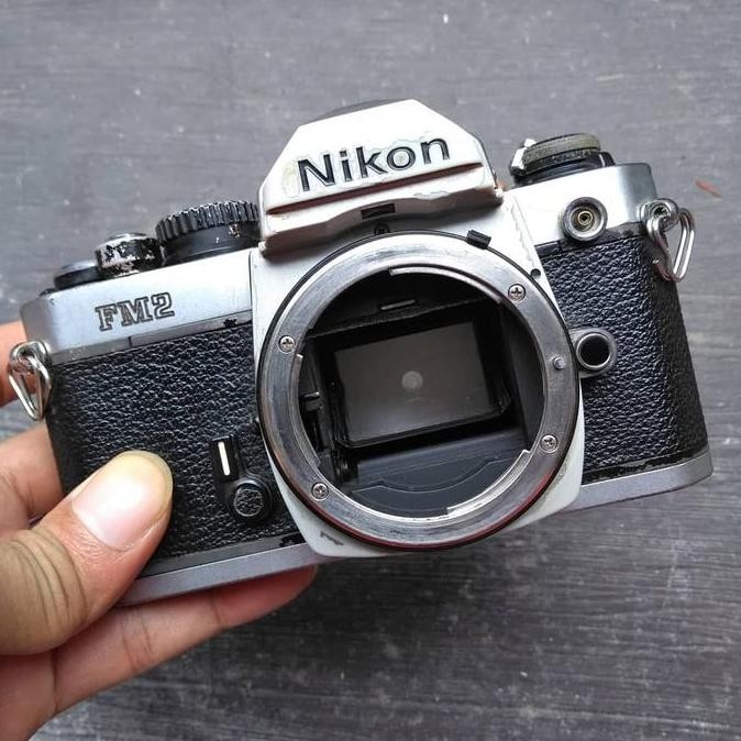 TERLARIS Kamera Analog Nikon FM2 Body Only