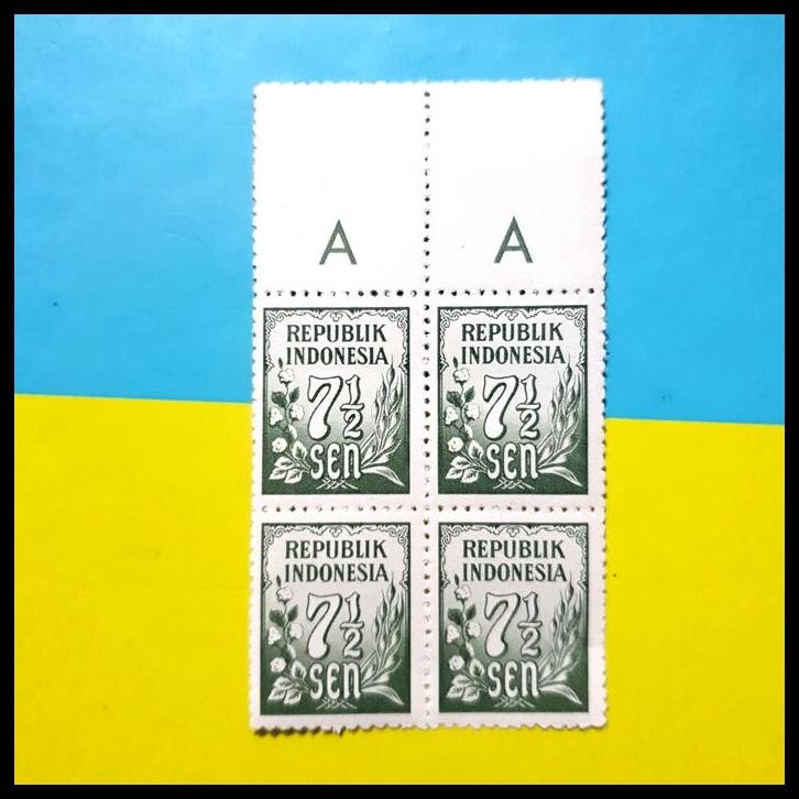 

BEST DEAL PRANGKO INDONESIA 1951. PADI-KAPAS. 7 SEN BLOK-4 DENGAN MARGIN. LUX !!!!!!
