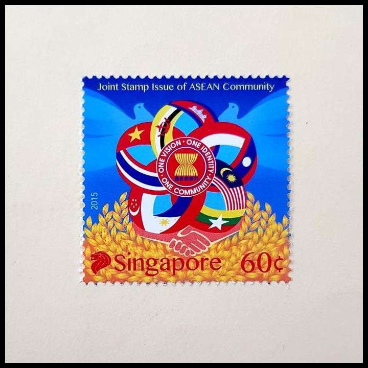 

HOT DEAL PRANGKO SINGAPORE. JOINT ISSUE OF ASEAN COMMUNITY COMMEMORATIVE STAMP !!!!!!