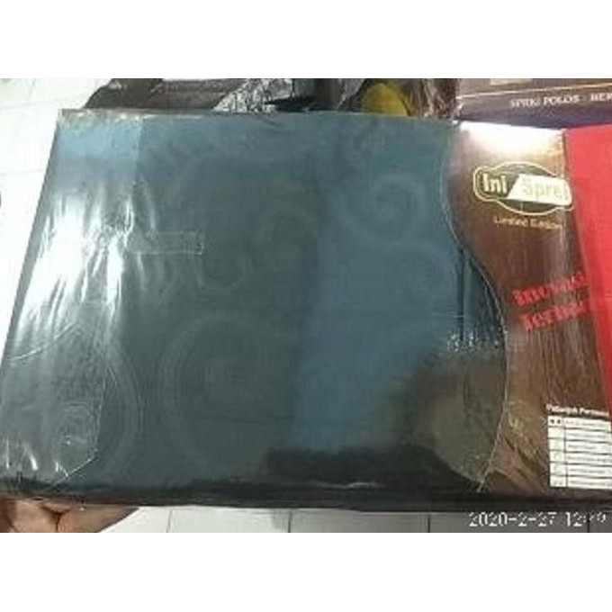 Sprei Hitam 120x200x30