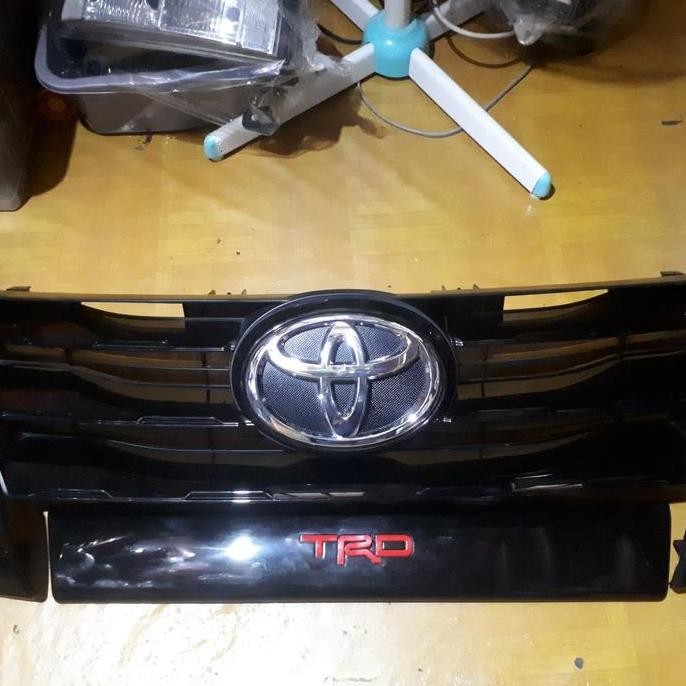 Grill Fortuner VRZ TRD