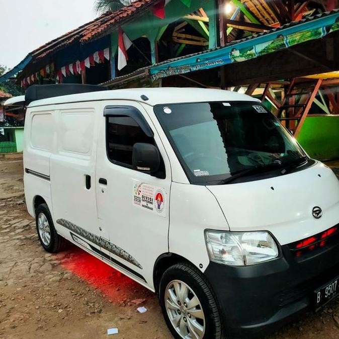 

sewa Blindvan/pickup box melayani pengiriman luar kota dan dalm kota