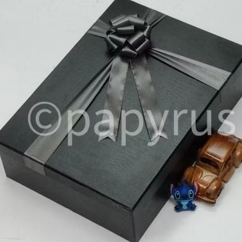 

Papyrus 25X35 Tinggi 10Cm Kotak Kado Gift Box Hadiah V2