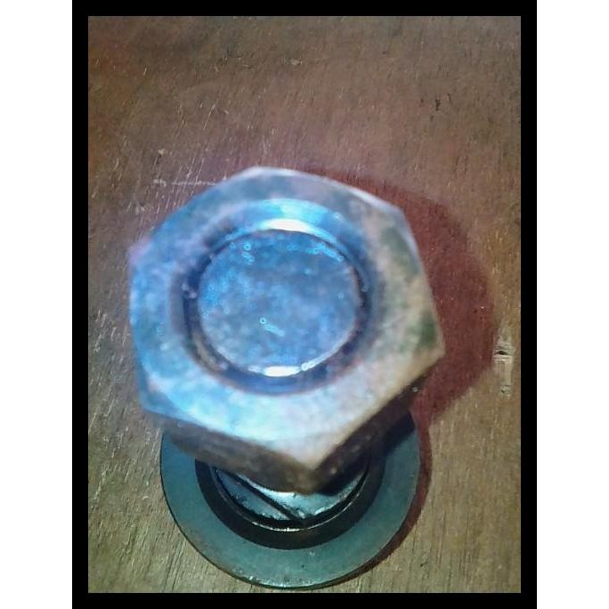 GRATIS ONGKIR BAUT RODA FUSO VOLVO TRUK TRONTON AS BESAR DEPAN KANAN 