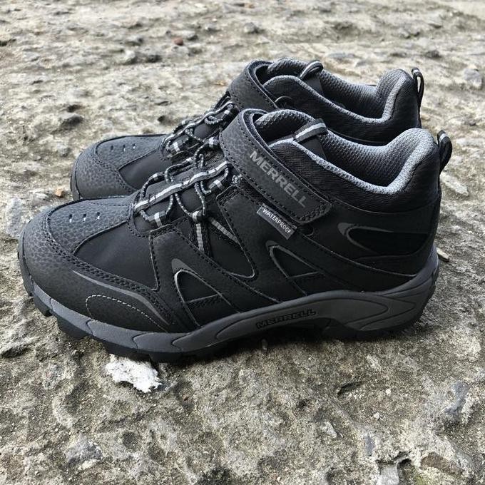 

sepatu gunung anak laki laki original