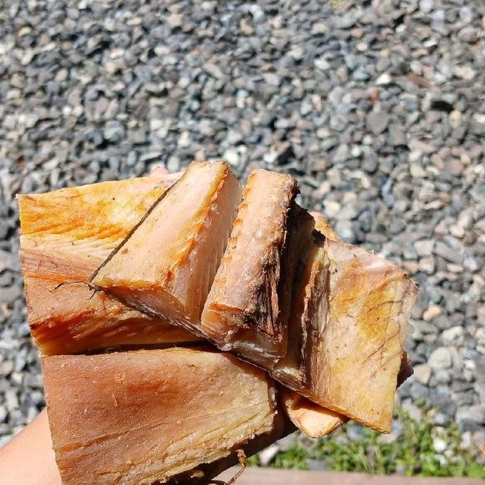 

ikan asin tenggiri full daging tanpa kepala dan buntut /iwak karing telang tenggiri / iwak karing nyaman harum fress asli dri nelayan tabanio