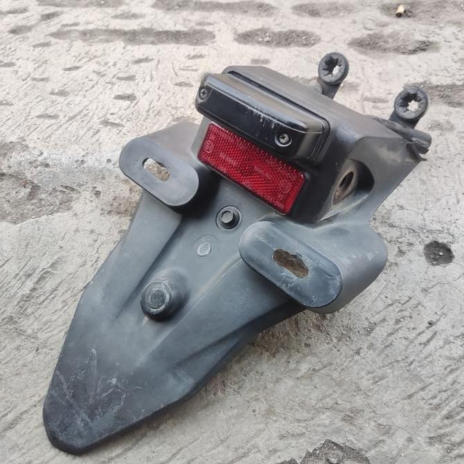 spakbor sepakbor slebor belakang honda cbr150r cbr 150r 150 k45 asli