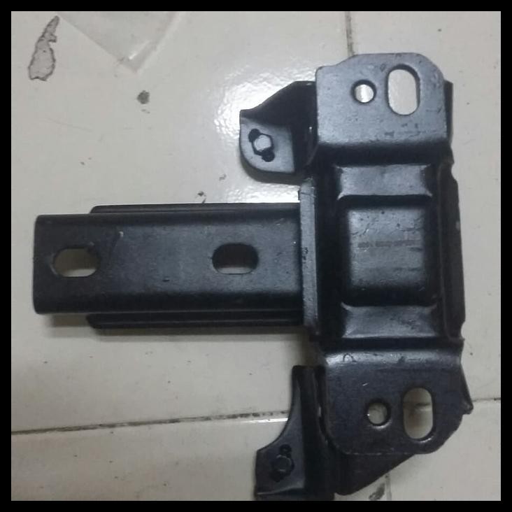 TERBARU ENGINE MOUNTING FORD FIESTA 