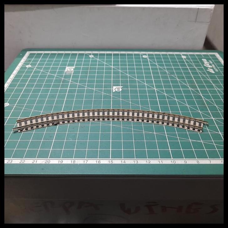 

TERBARU FLEISCHMANN PICCOLO N GAUGE - TRACK / REL KODE 9125 R225,6 45 FL05 !!!!!