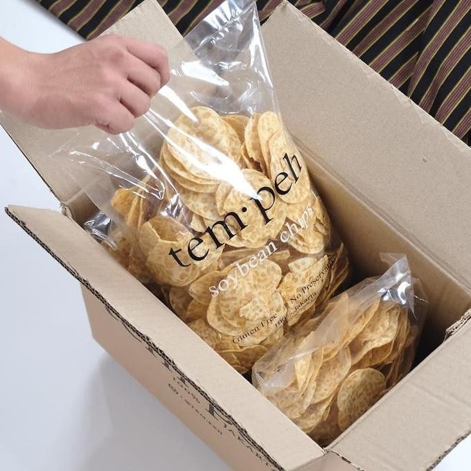 

LM Tem.peh Box 3L | Snacks HALAL