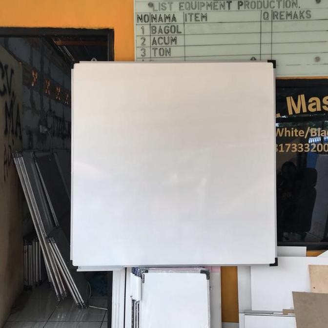 

Whiteboard Gantung 120X120 New Stok
