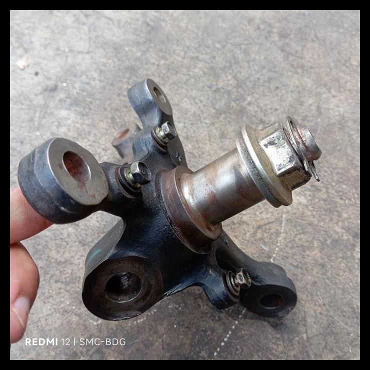 BEST DEAL KNUCKLE KNAKEL RODA DEPAN KANAN R MOBIL AVANZA XENIA LAMA OLD COPOTAN