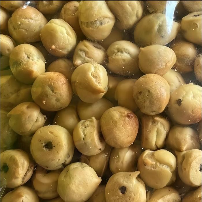 

LM COD Soes Coklat Cokelat/strawberry/ 500g/1kg /Update kemasan terbaru / merek baru/Malona/ mix rasa/halal Kue Sus Kering Isi soes coklat lumer 1 kgr Enak Murah Cemilan keluarga, cocok untuk dewasa dan anak-anak Chocolate Food Makanan Snack Manis