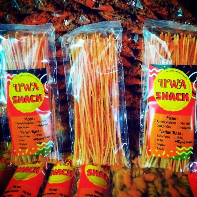

Mie Lidi Kemasan 40Gram Paket 100Pcs Bisa Mix Makaroni Spiral Uwa Snack