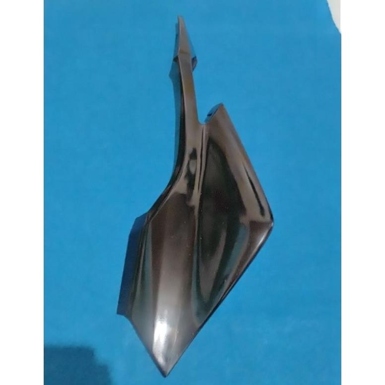 cover body belakang kanan CBR 150 k45a lokal hitam original
