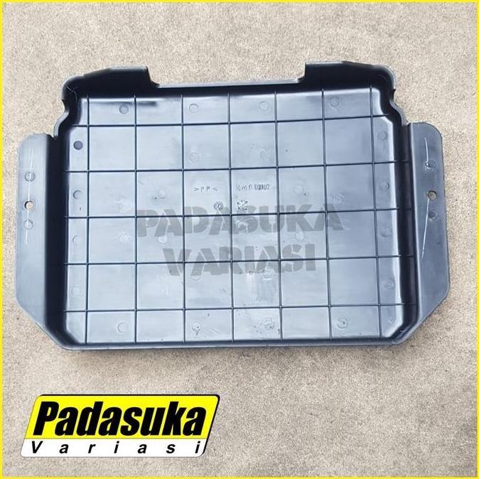 Promo / Terlaris Tutup Aki Canter PS110 125 Original KM002102 Tutup Accu Canter Terbaik