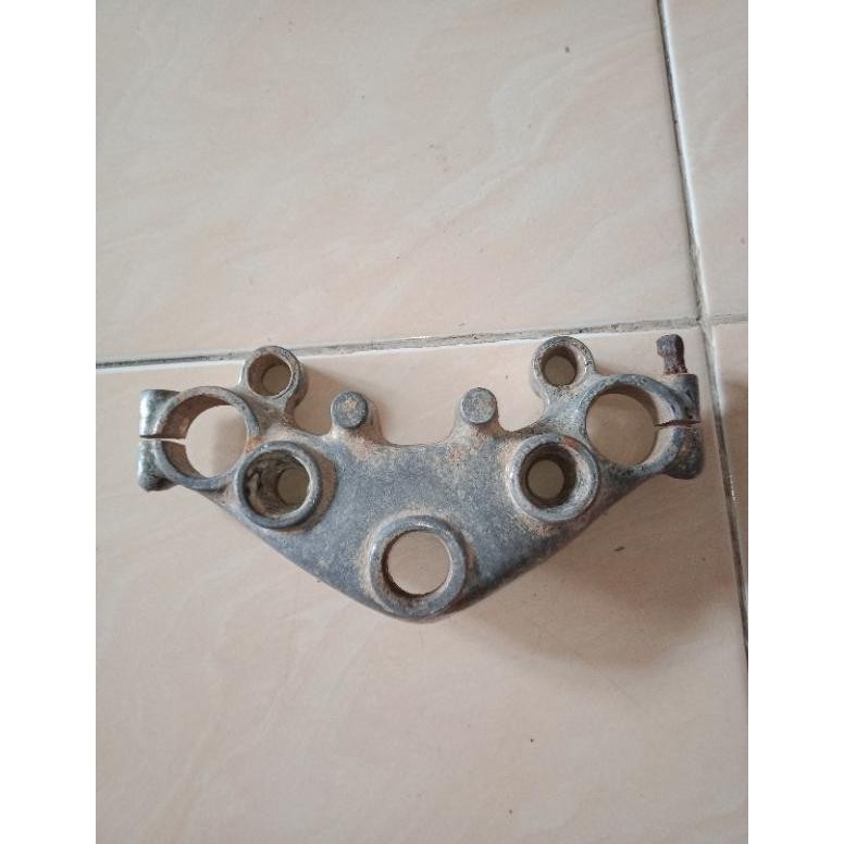 Segitiga Atas Binter Merzy KZ200 ori