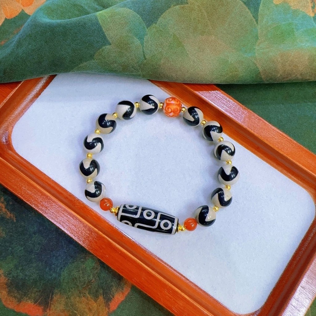 Natural Tibetan Weathered Nine-Eyed Dzi Bead Agate Double Tiger Tooth Dzi Bead Bracelet