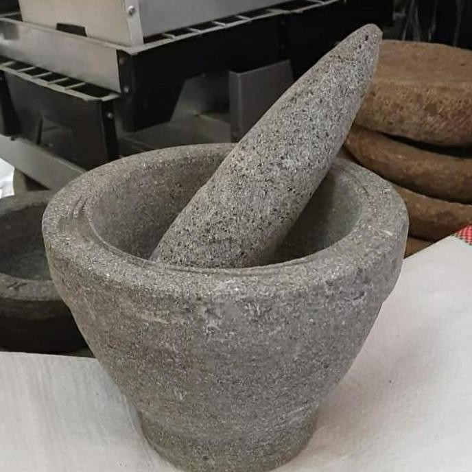 Laris Lumpang / Batu Ulekan Batu Asli / Tumbukan Lumpang