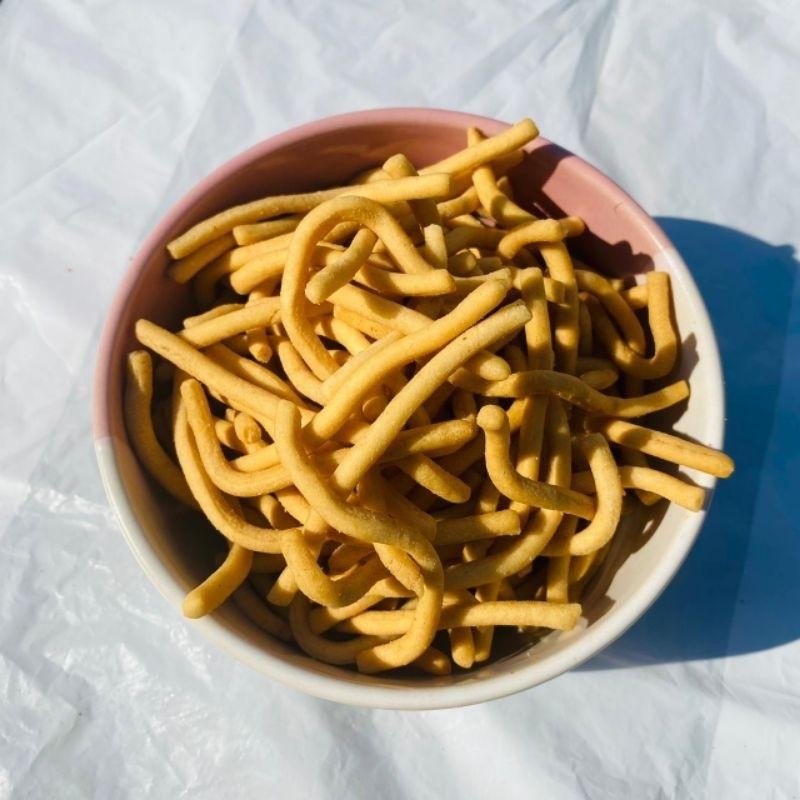 

Sos - 500 Gram Stik Bawang Renyah Gurih Enak Rasa Original Bawang Berkualitas