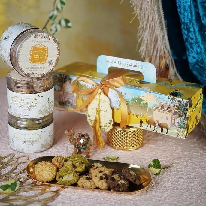 

Hampers Spesial Hari Besar - Special Oatmeal Cookies (3 Jar)