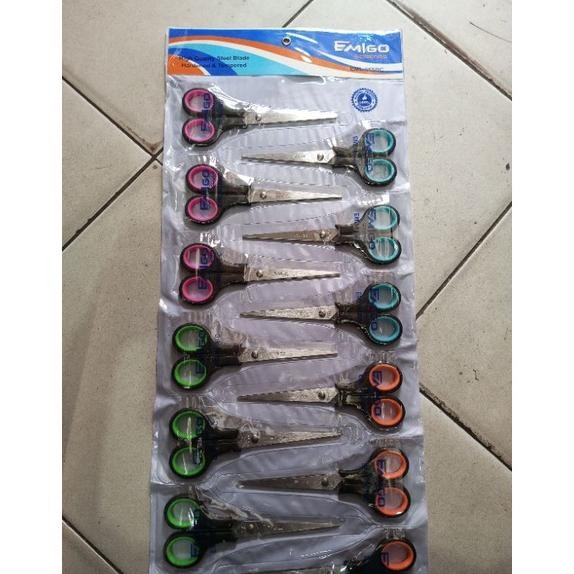 

Gunting Tanggung Renceng Emidio 865 ( 1lbr/12pcs ) RB3