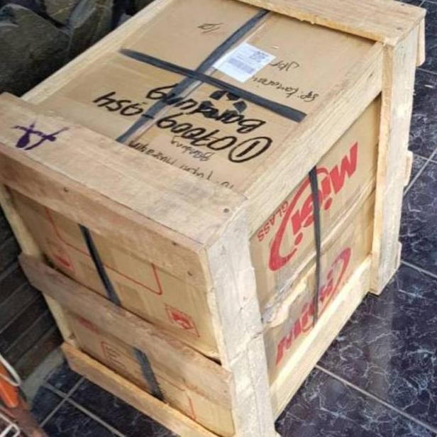 

Pelindung Barang Pecah Belah Gelas Botol Mangkok Peti Kayu Pelapis Kardus Pecah Belah Nugi