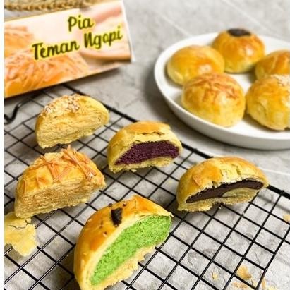 

[PIA TEMAN NGOPI by DTaste] Pia Bandung Murah Oleh oleh Bandung Kue Pia Kekinian Kue Pia Khas Bandung Pia Susu Hampers Lebaran Hampers Eid Mubarak Nugi