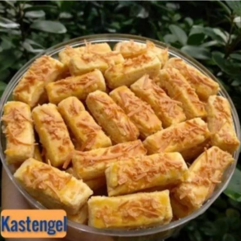 

kastangel keju (premium wisman ) home Made , kres2 banget campuran keju (edam) kejunya terasa banget gurih dan renyah banget Nugi